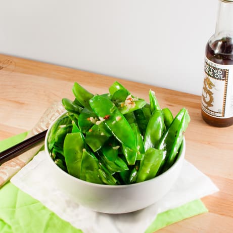 Spicy Garlic Snow Peas