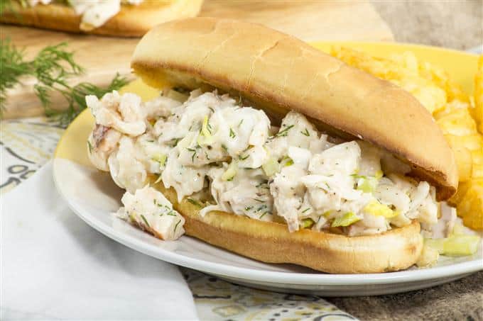 Quick and Easy Dill Lobster Roll
